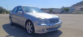Mercedes-Benz Clase C 2005