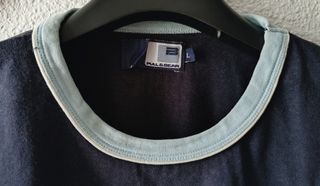 Camiseta azul marino con rayas Talla L/XL