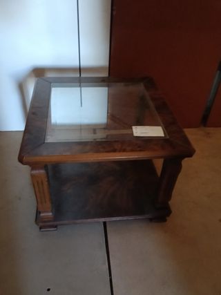 Mesa telefonera de madera con cristal