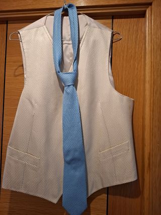 Chaleco y Corbata Traje Novio Beige