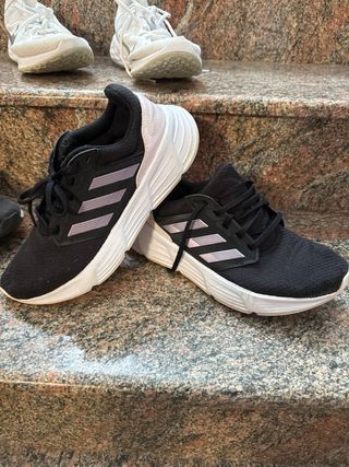 3 pares zapatillas Adidas T. 39 mujer