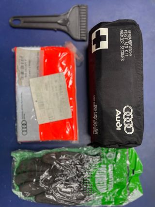 kit primeros auxilios Audi