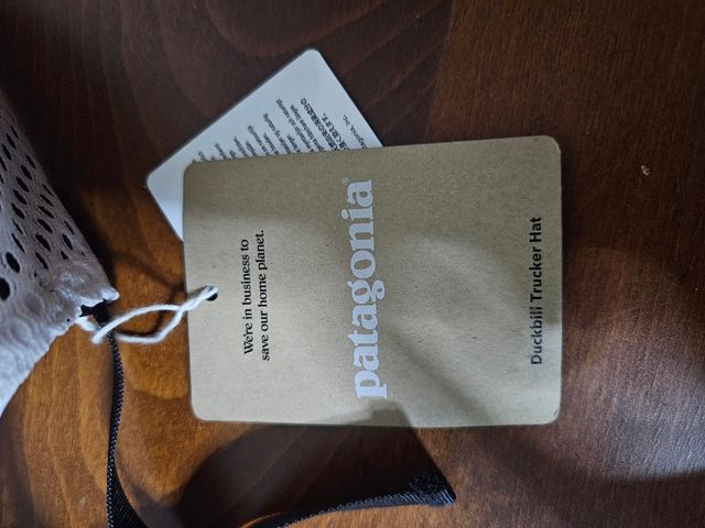 Gorra Patagonia Running Negra y Blanca