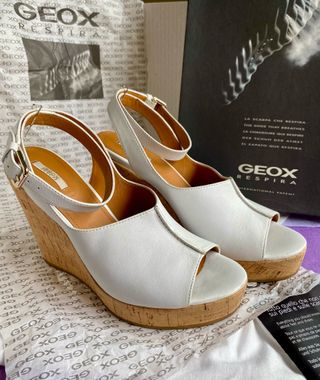 Sandalias Geox blancas cuña