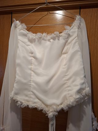 Traje de Novia. Diseño medieval.