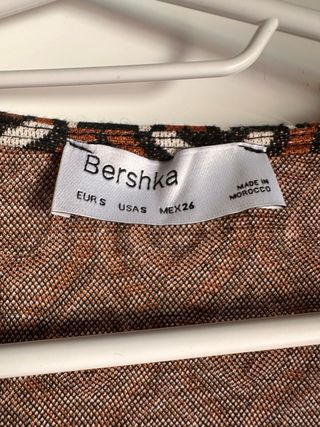 Vestido Bershka estampado marrón