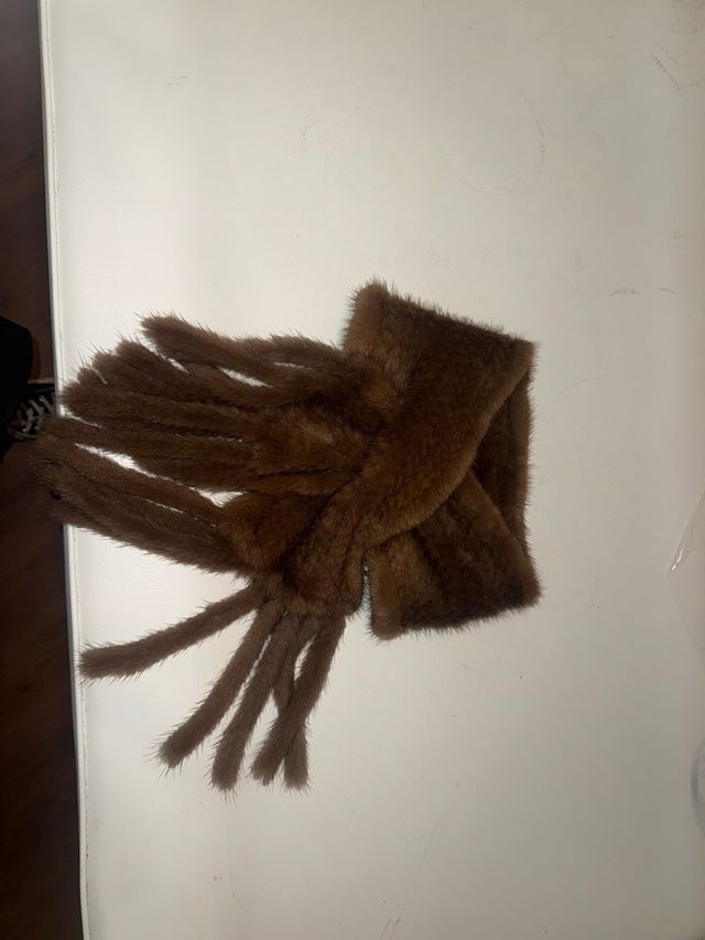 Cuello visón marrón