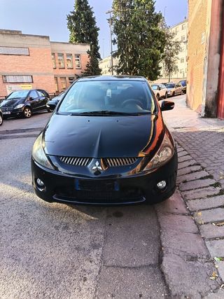 Mitsubishi Grandis 2006