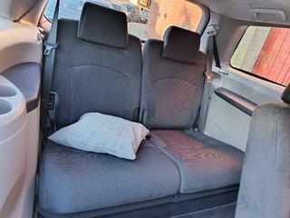 Mitsubishi Grandis 2006