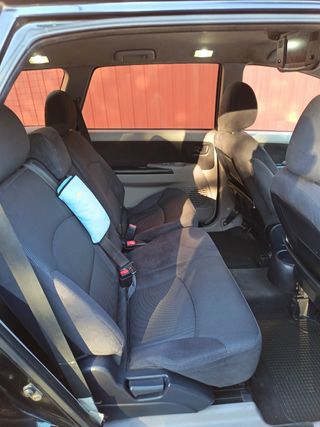 Mitsubishi Grandis 2006