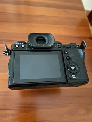 Cámara Fujifilm XT-3 + Objetivo Fujinon 23mm