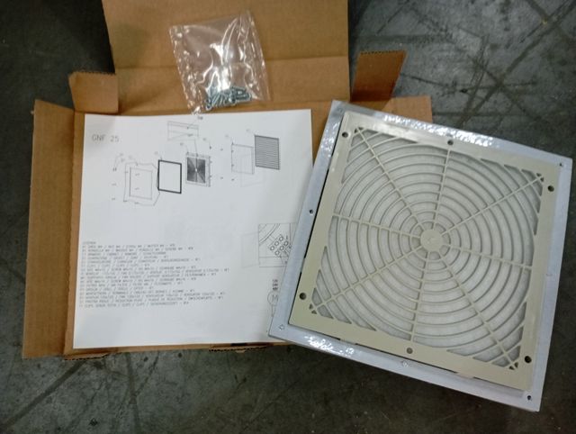 Rejilla con filtro para cuadro eléctrico 255 x 255