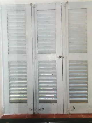 Persianas de madera para ventana