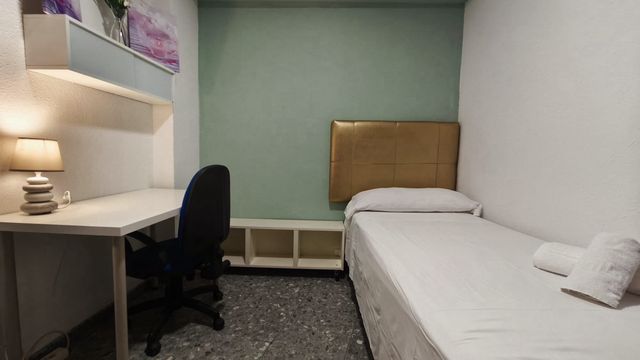 Habitación en Jaén piso de estudiantes