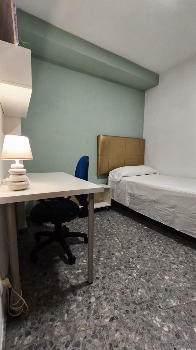 Habitación en Jaén piso de estudiantes
