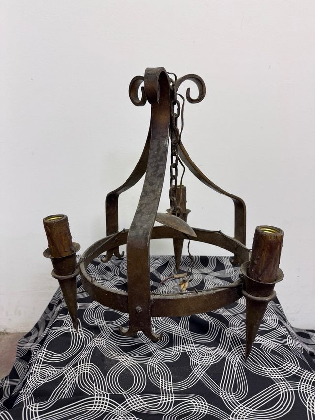 Lámpara forja rústica medieval