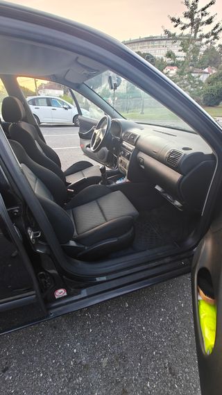 SEAT Leon 2004