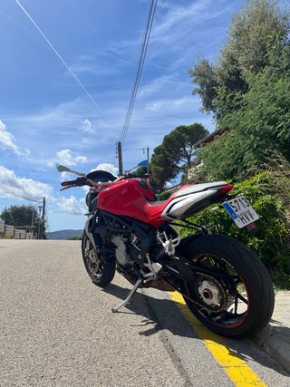 Mv Agusta 675 Brutale