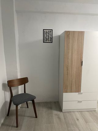 Habitación en piso reformado.
