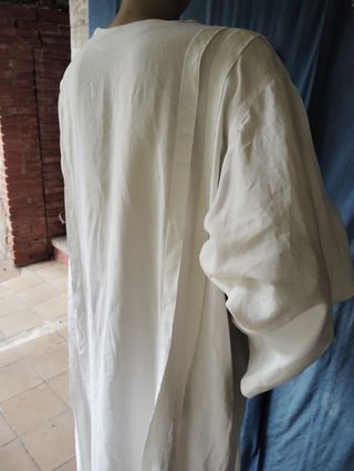 Túnica de lino blanca
