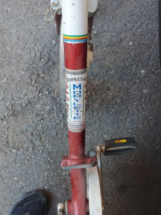 Bicicleta Vintage Plegable Roja