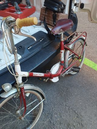 Bicicleta Vintage Plegable Roja