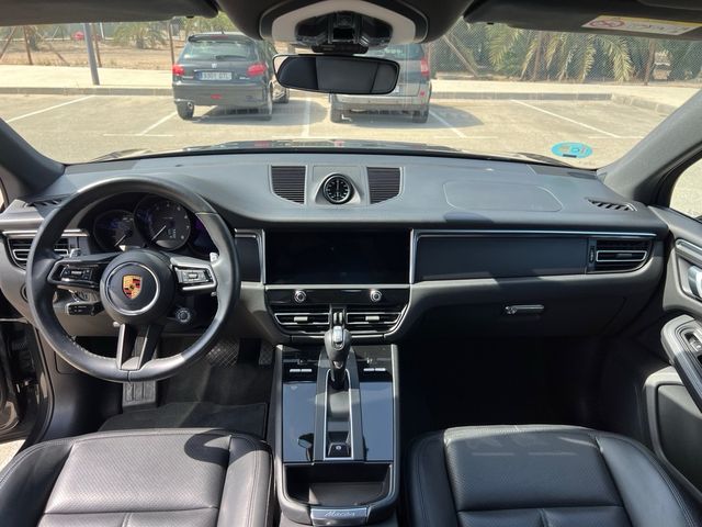 Porsche Macan 2.0 2022