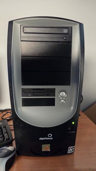 Ordenador antiguo AMD64 Windows XP