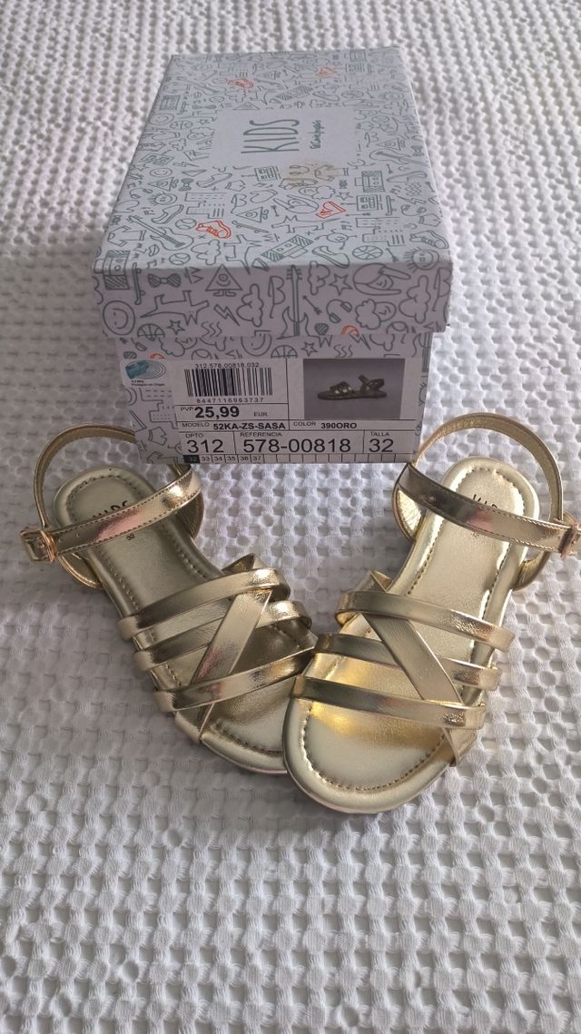 Sandalias doradas niña Talla 32