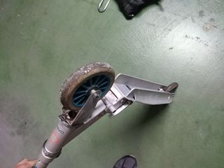 Patinete Oxelo plateado