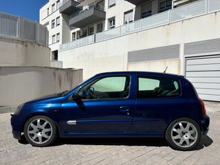 Renault Clio 2001