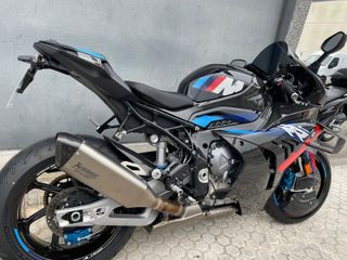 dasMoto vende BMW M1000RR(2024) con 2190 km