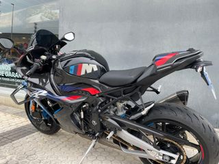 dasMoto vende BMW M1000RR(2024) con 2190 km