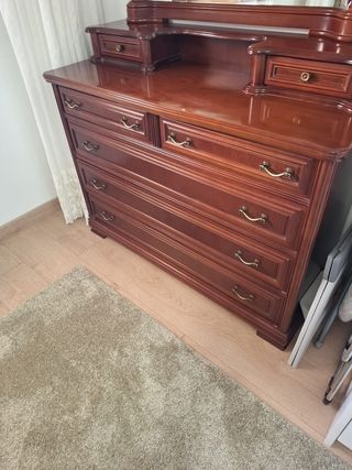 Cómoda de madera para habitación