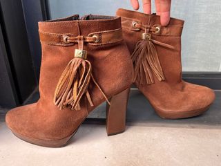 Botines de Piel Marrones