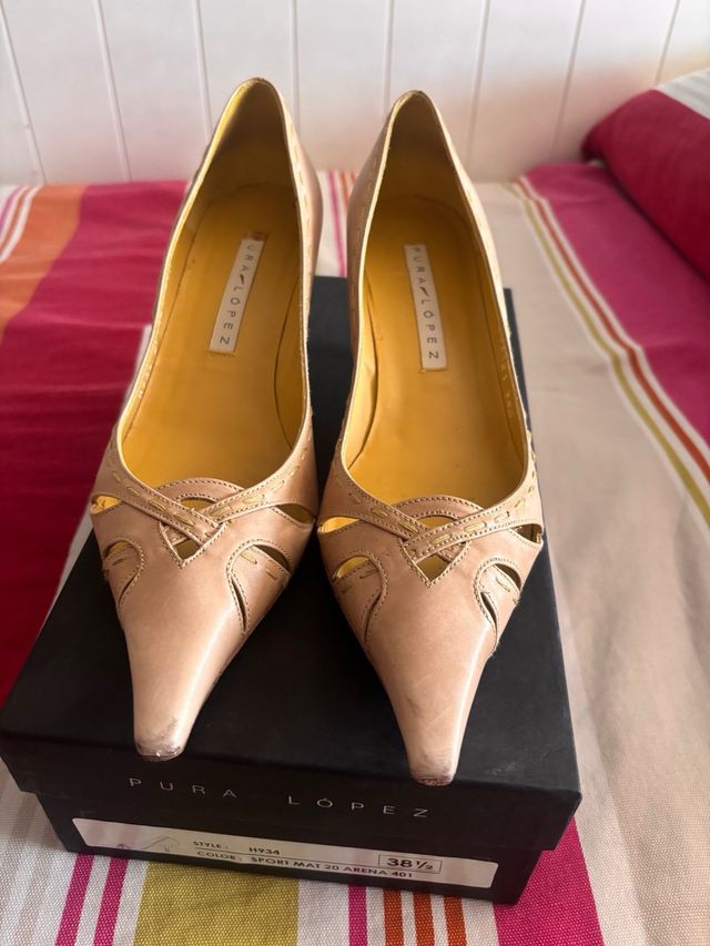 Pura Lopez Zapatos Talla Beige de segunda mano por 10 EUR en