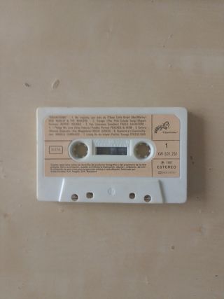 Casete Gigantisimo!! con Bob Marley y más