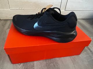Nike Revolution 7 Talla 43 Negro