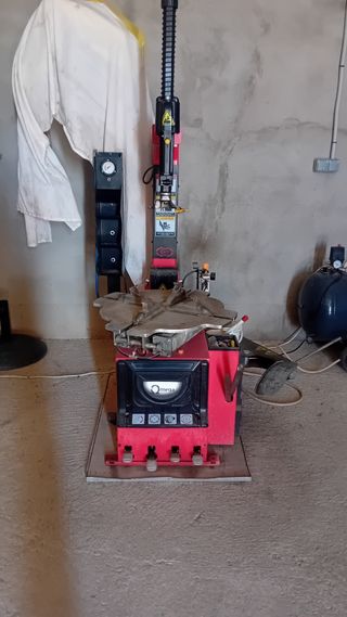 Máquina de neumáticos Omega