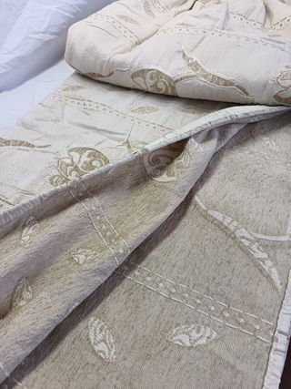 Juego 2 Cortinas y 1 Caída. REGALO 2 Cojines.