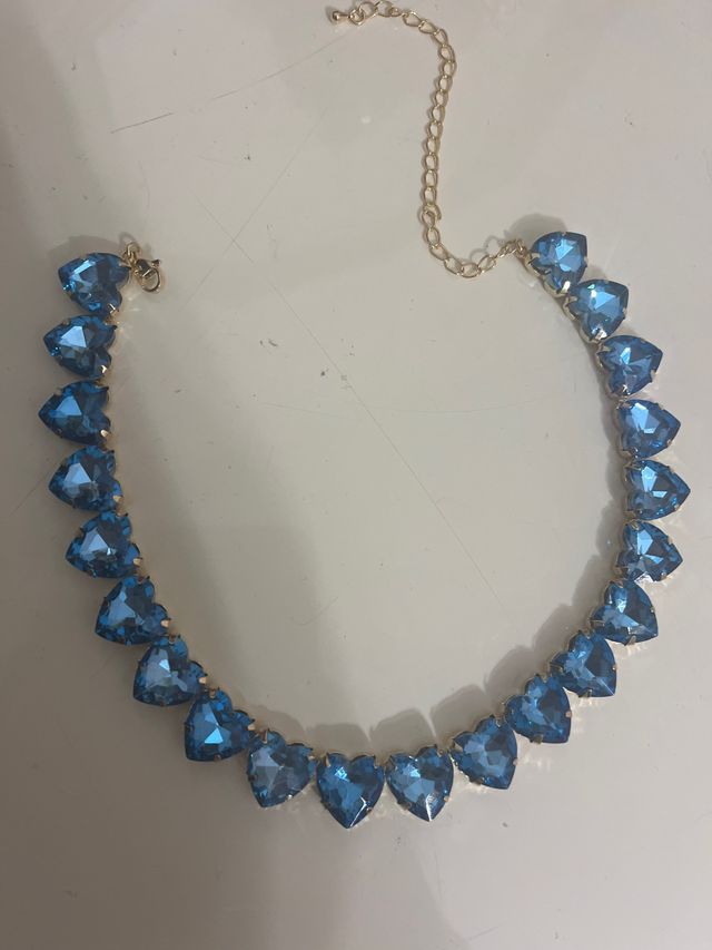 Collana con pietre a forma di cuore lunghezza 43cm