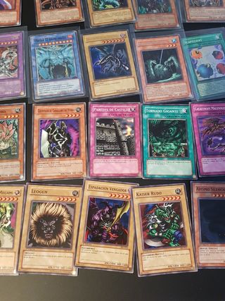 Cambio/Vendo mi Colección Cartas YuGiOh (completa)