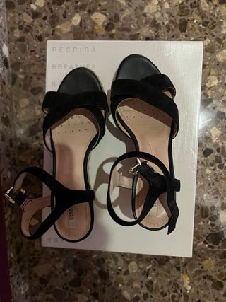 Sandalias Geox Ante Negras Talla 35