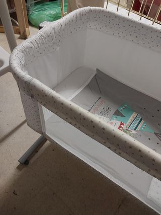 Cuna de viaje portátil con estrellas