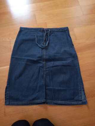 Falda vaquera rodilla con aberturas laterales