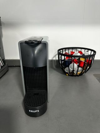 Cafetera Nespresso Krups Gris