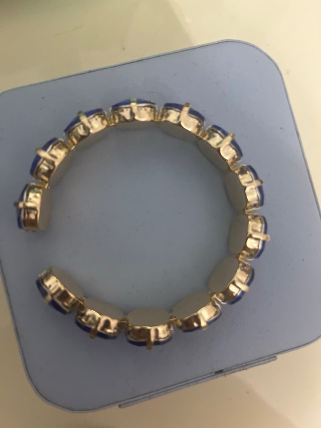 Bracciale con pietre blu e oro