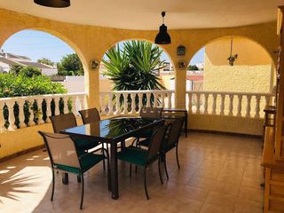 Chalet en venta en La Siesta - El Salado - Torreta en Torrevieja