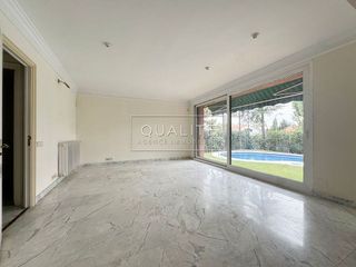 Chalet en alquiler en Piovera - Conde Orgaz en Madrid