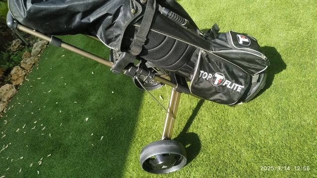 Carrito y Bolsa de Golf con Palos